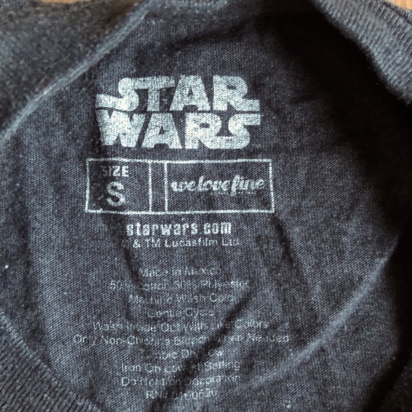 STAR WARS Tee Shirt THE FORCE AWAKENS Small Gray Men’s - Picture 2 of 12